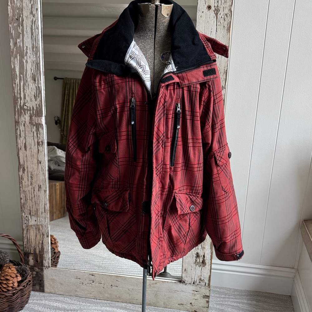 Men's Stylish Red Checkered Snowboard Jacket